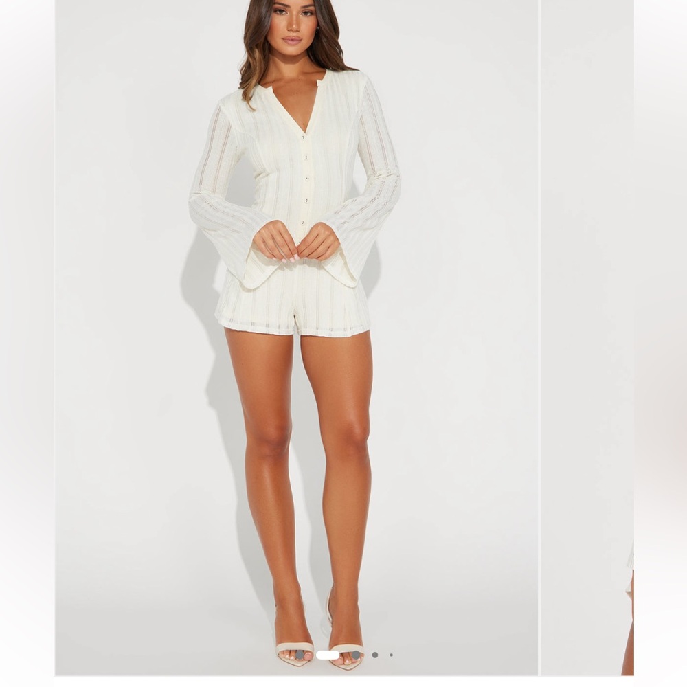 Fashion Nova Cream Women's Shorts